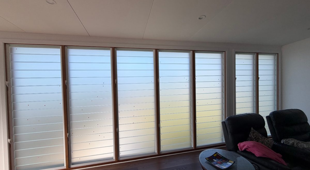 Privacy louvre window glass replacement for an insurance claim
